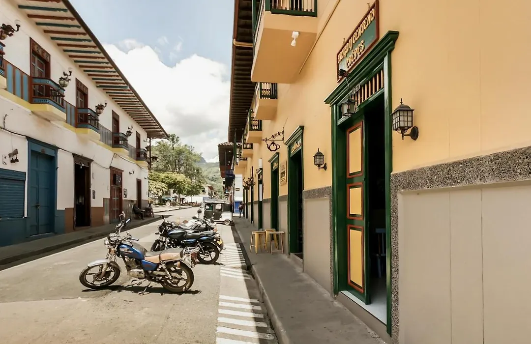Balcones del Parque Jardin-1